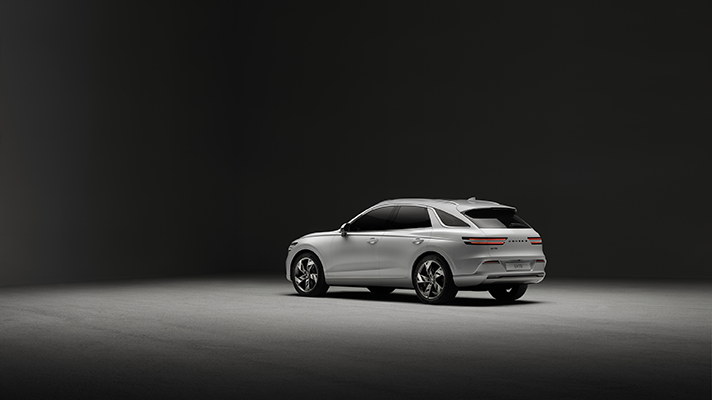 제네시스 GV70 전동화 차량 측후면부