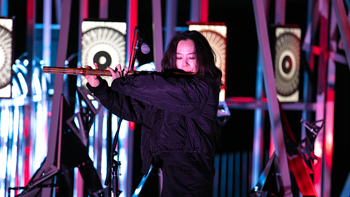 퍼포먼스 공연 사진