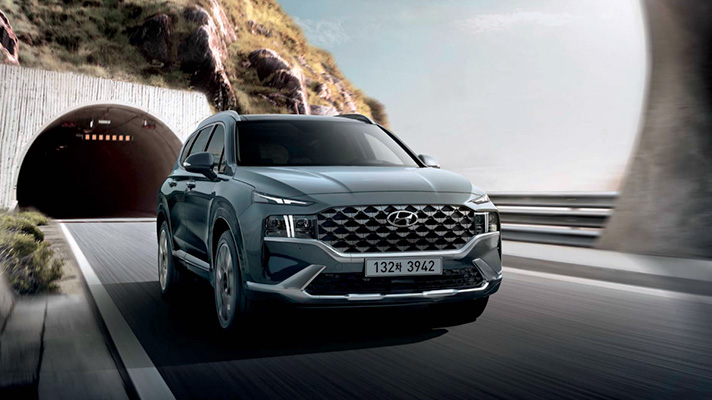 싼타페 하이브리드 전측면부