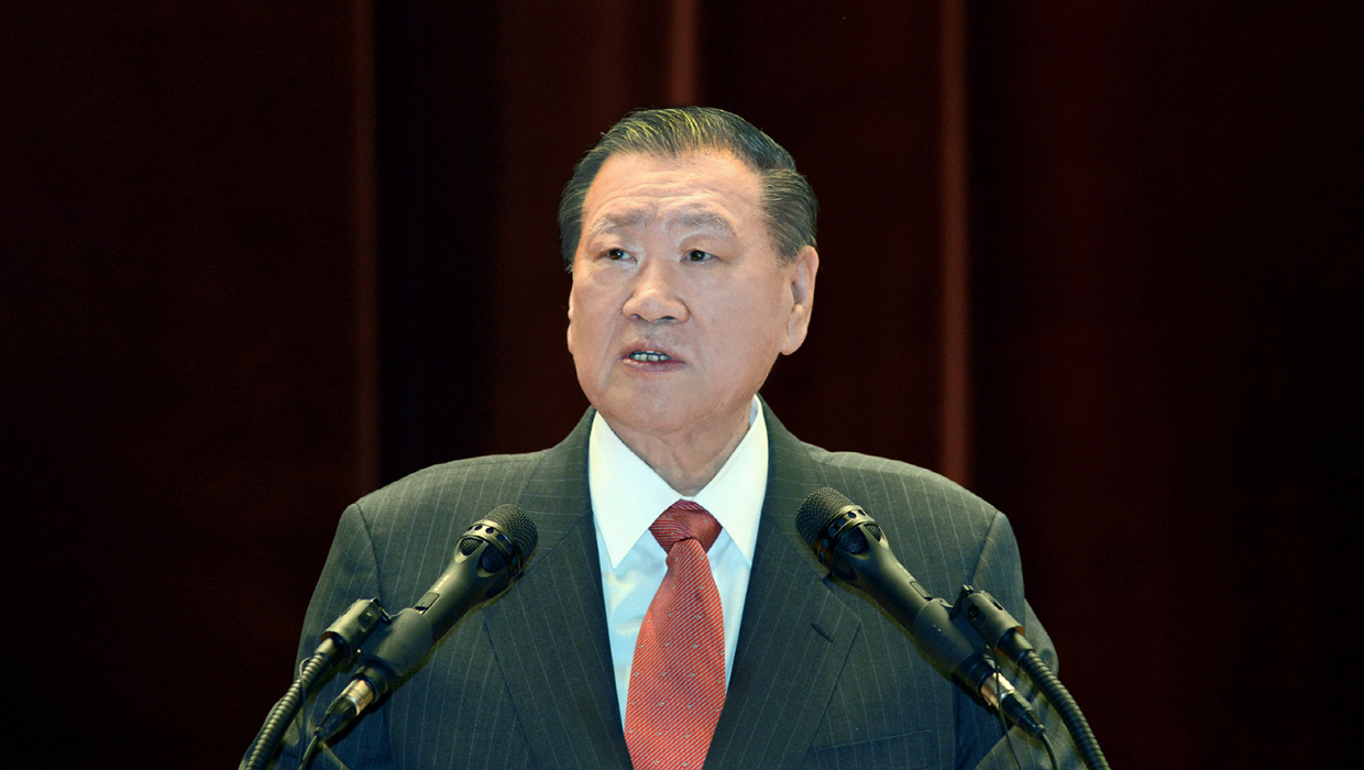 Hyundai Motor Group Chairman Chung Mong-koo giving a New Year's address