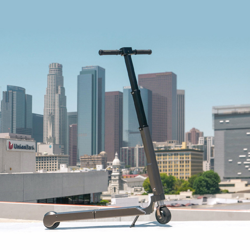 Electric kickboard in the city