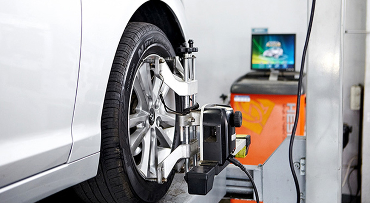 View of Automatic Wheel Alignment Calibration Technology