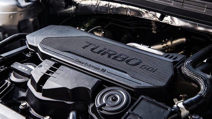 엔진룸 내 터보엔진