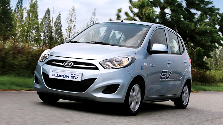 현대차 최초의 양산형 전기차이자, 국산 1호 소형 전기차인 블루온
