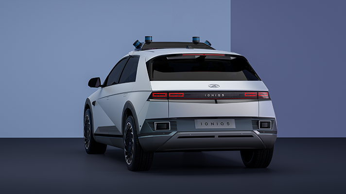 아이오닉 5 자율주행차 후면 렌더링 이미지