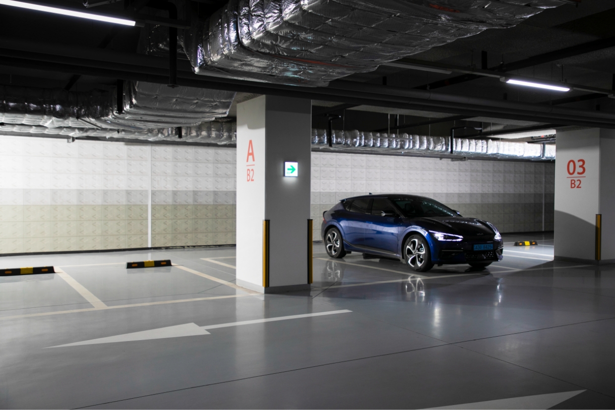 Kia EV6 parked in an underground parking lot