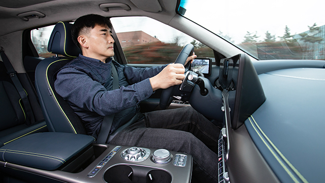 Ki-chang, Kim, Senior Researcher, is driving GV60