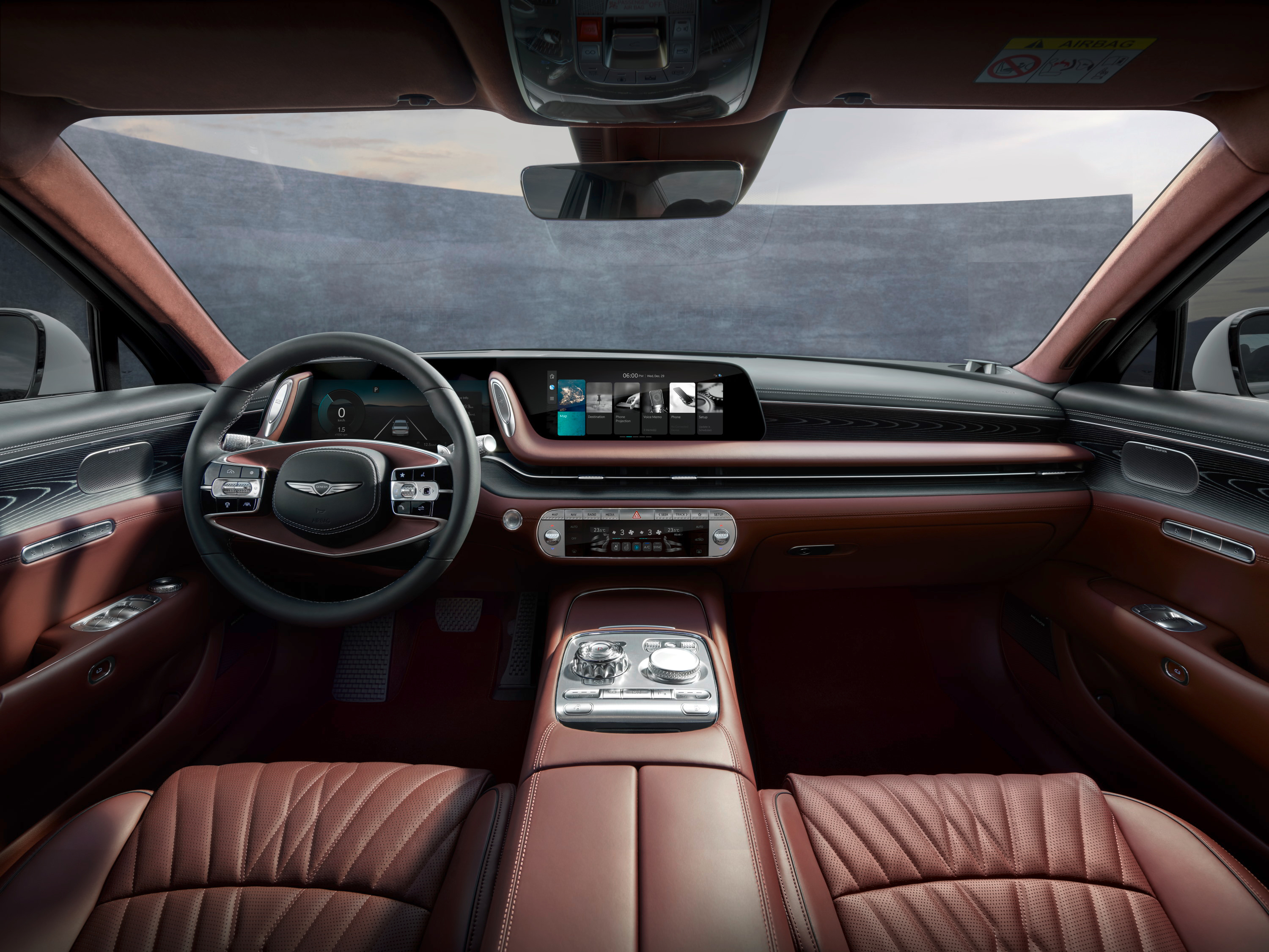 A view of the G90 dashboard and interior