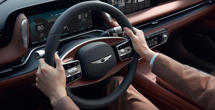 Genesis G90 steering wheel and instrument panel