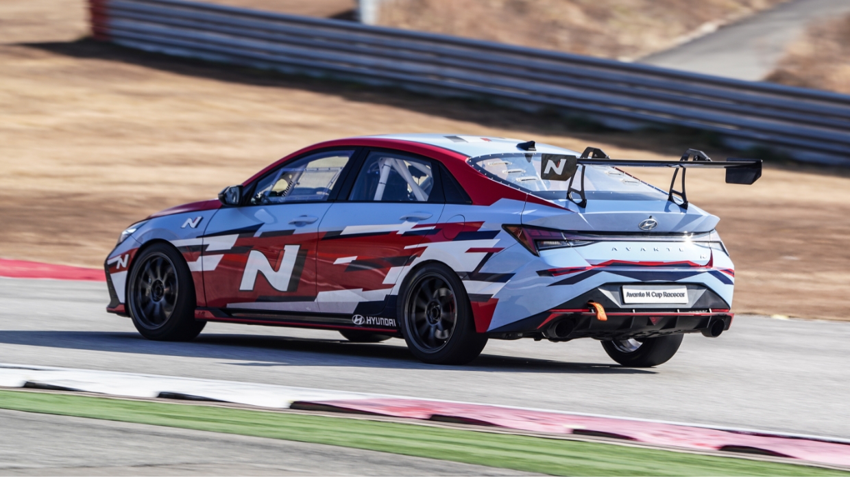 Hyundai Elantra N onemake racecar driving