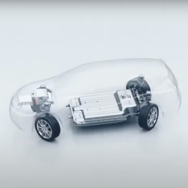 e-코너 모듈을 탑재한 승용차의 네 바퀴가 각각 조향되는 모습