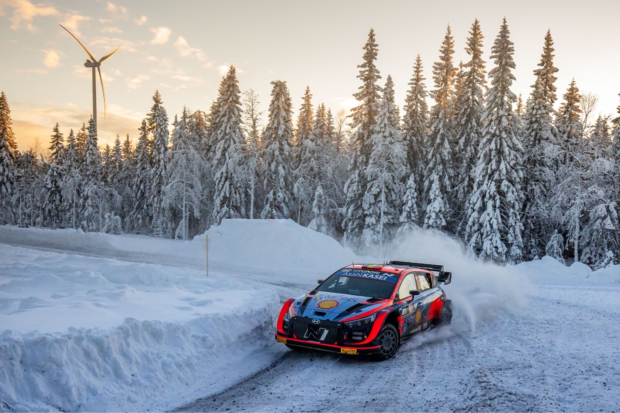 눈길을 거침없이 달리는 현대 i20 N WRC 랠리1