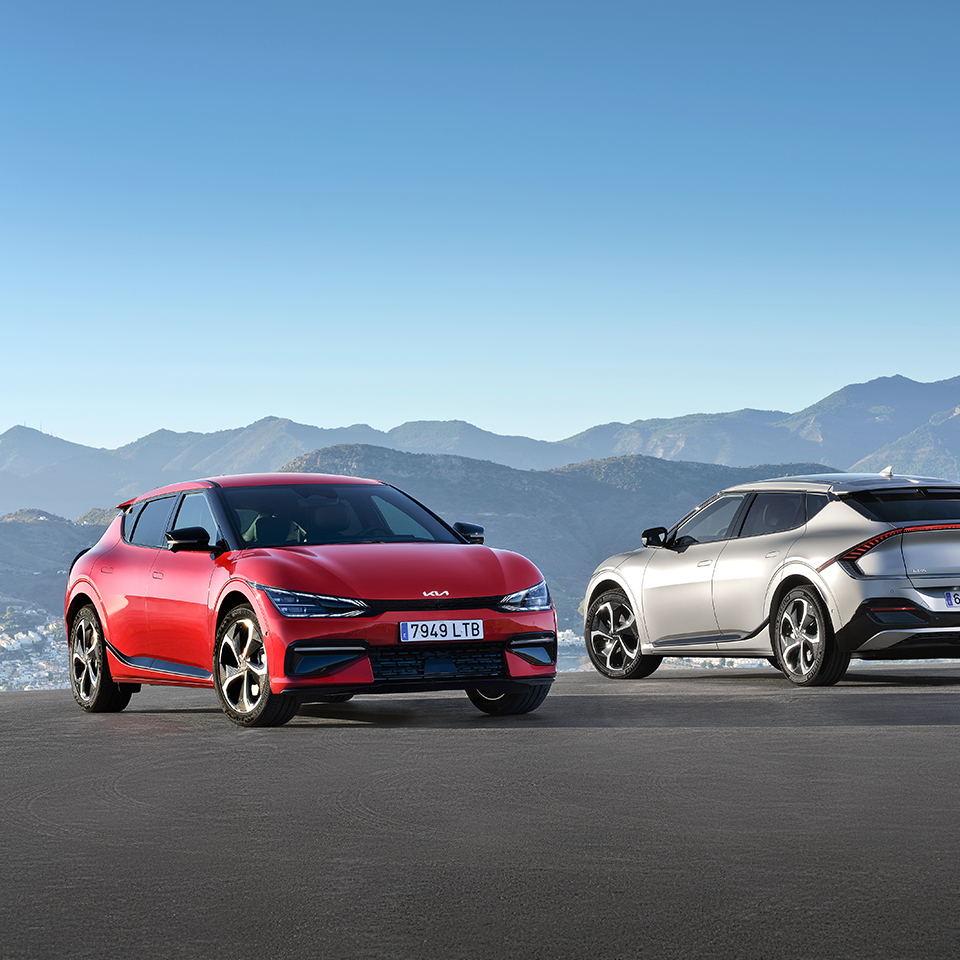 기아 EV6의 앞뒤 모습