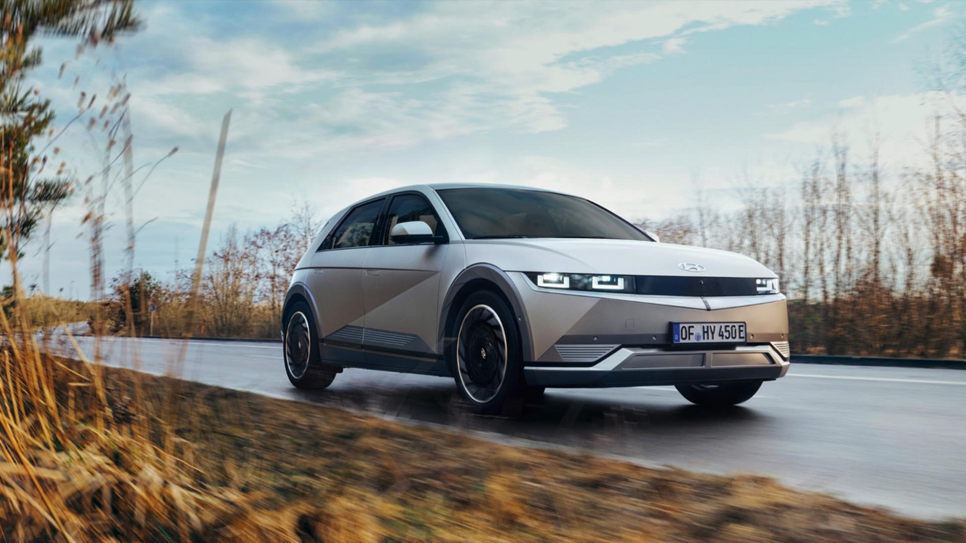 현대자동차 아이오닉 5의 주행 모습