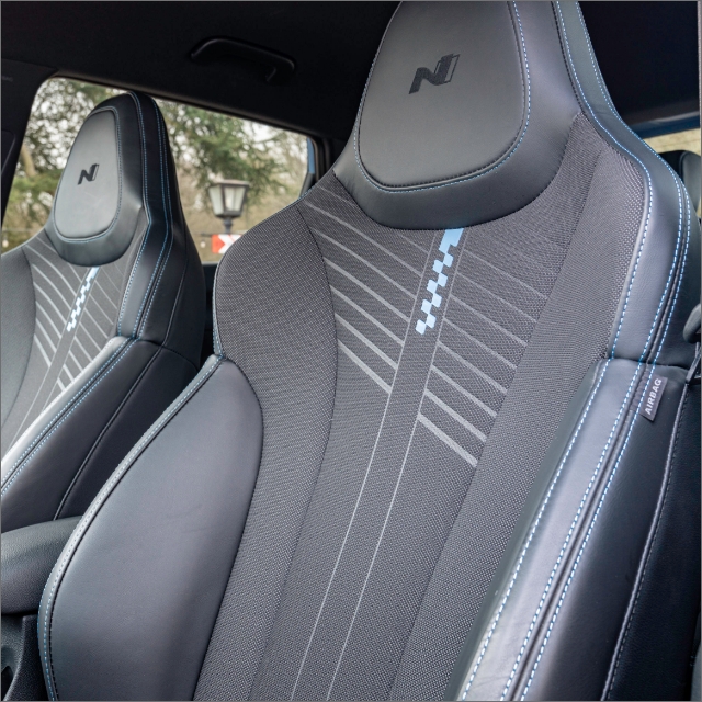 현대차 i20 N에 적용된 스포츠 시트