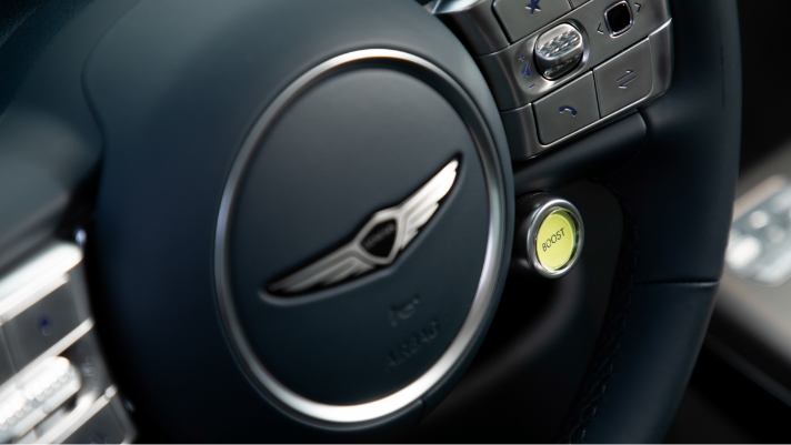 Steering wheel on GV60 with boost button