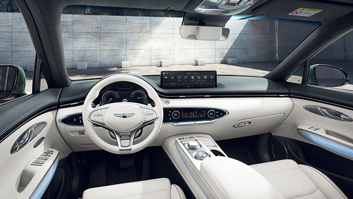 The interior of the Genesis Electrified GV70