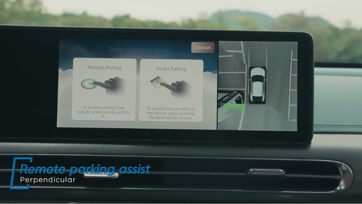 Escape the narrow road by calculating the distance to the front, rear, left and right obstacles with sensors throughout the vehicle body