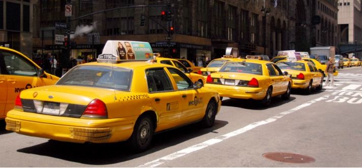 미국 옐로 캡 택시의 모습