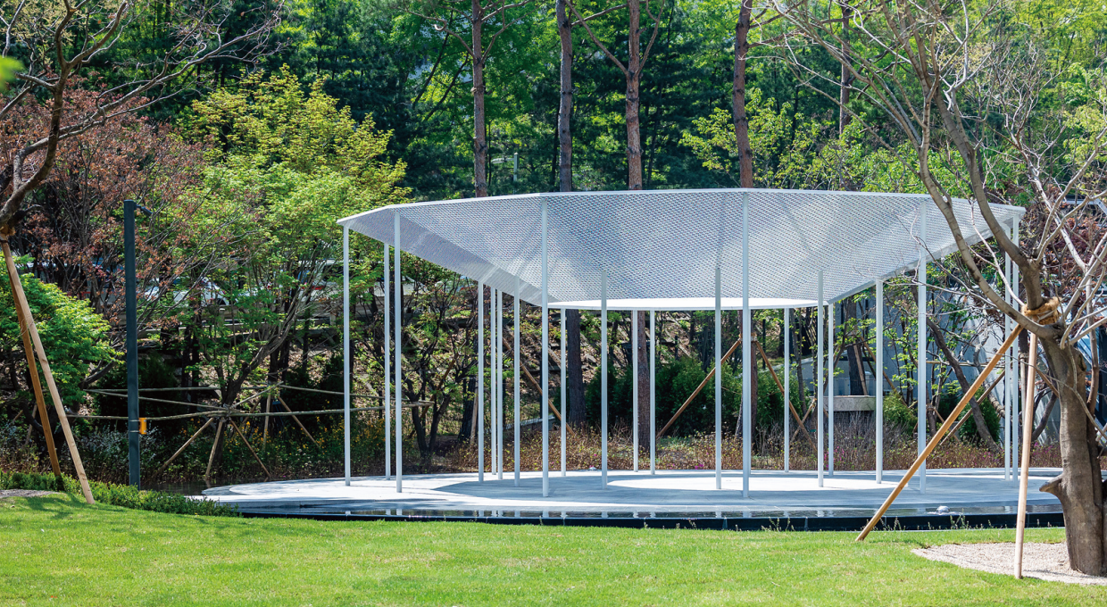 클라우드 워크 파빌리온의 전면부 모습