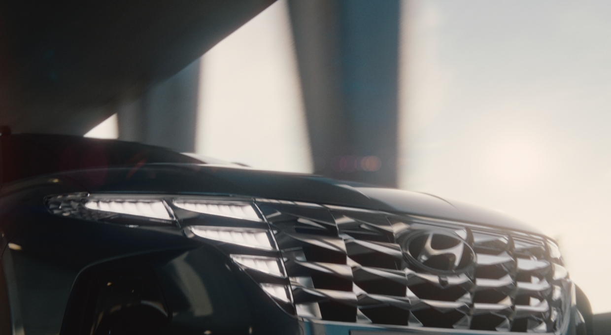 현대자동차 투싼 전면부 그릴을 확대한 모습