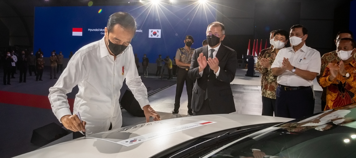 현대차 인도네시아 공장 준공식에 참석한 조코 위도도 인도네시아 대통령과 정의선 현대차그룹 회장의 모습