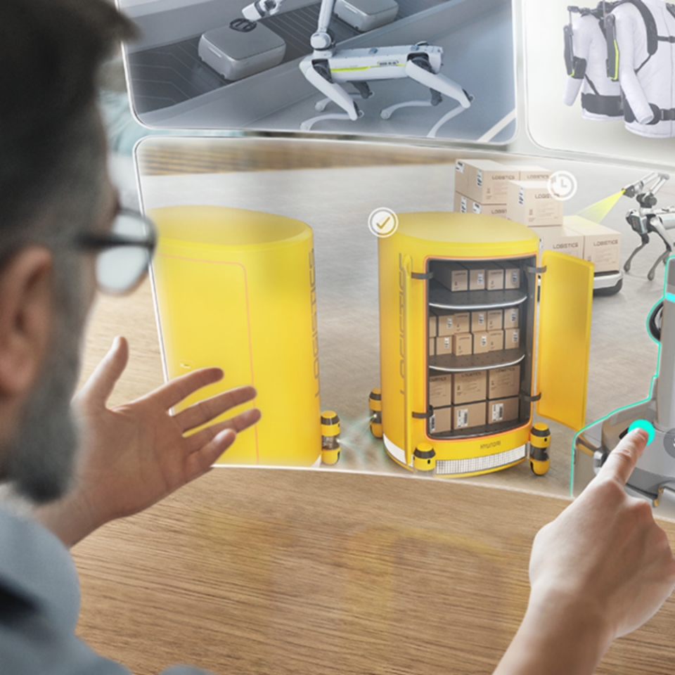 메타버스에서 공장을 운용하고 관리하는 모습