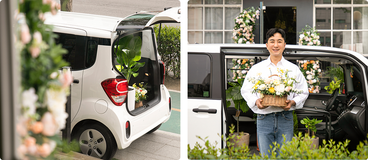 레이 테일게이트가 열려있고, 트렁크에 화분이 가득 실려있는 모습/레이 옆에서 남자가 꽃을 들고 서있는 모습