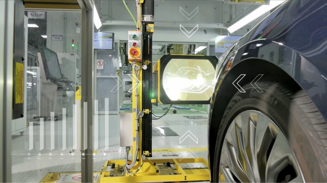 The vehicle's irradiation angle is adjusted with a headlamp aimer