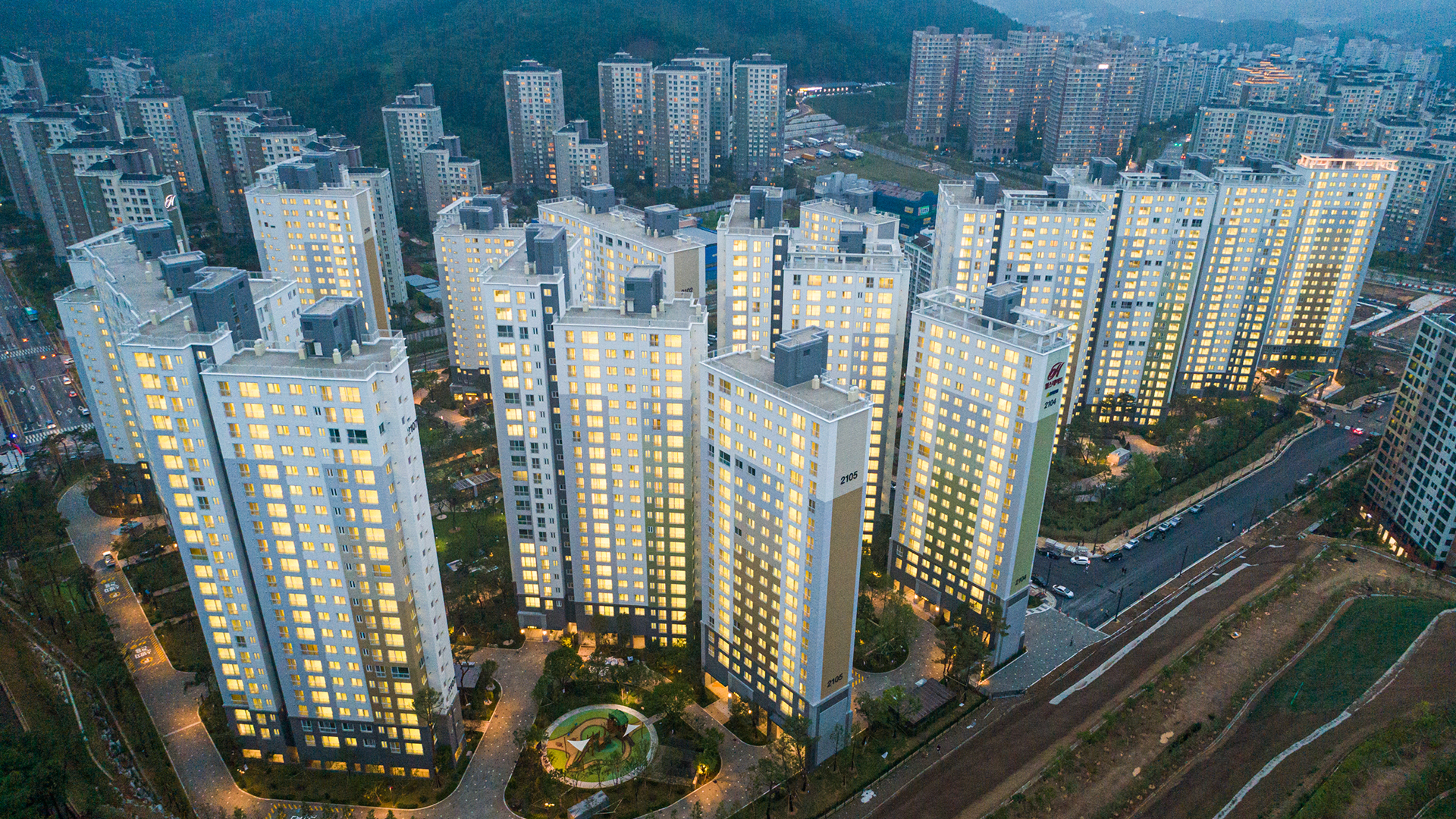 하늘에서 바라본 현대건설 힐스테이트 단지의 모습