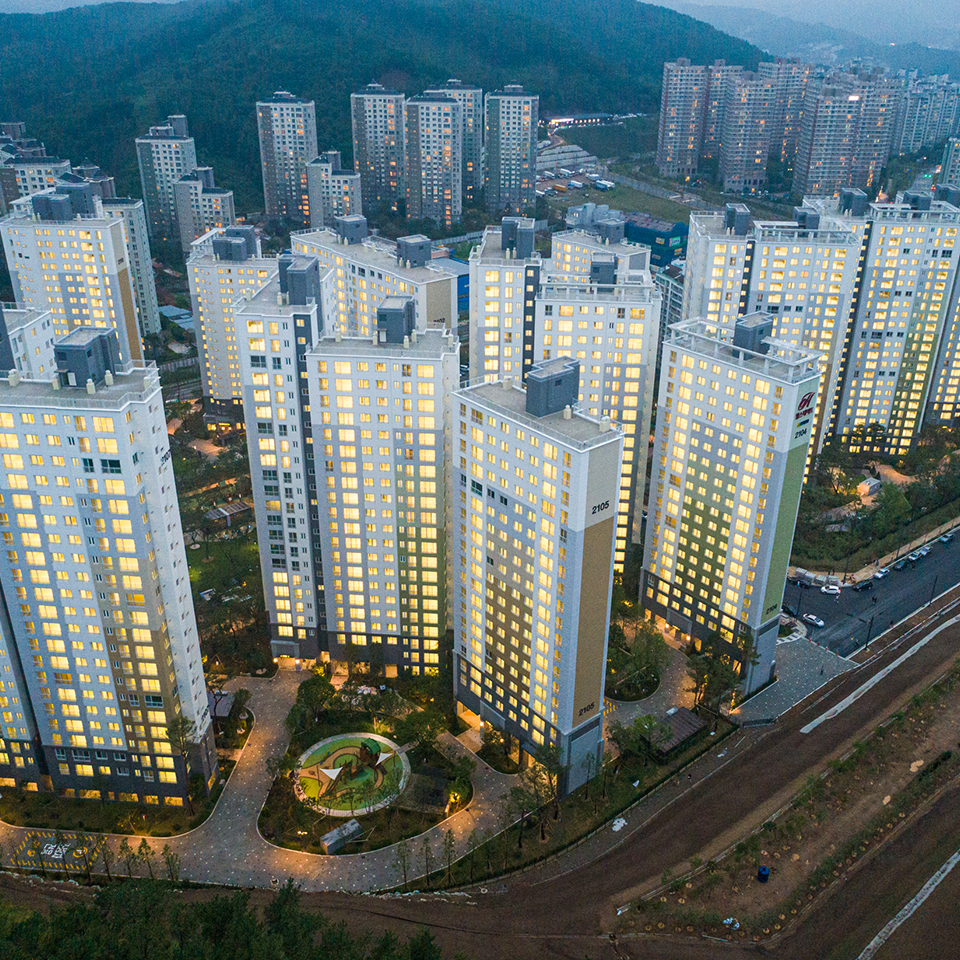 하늘에서 바라본 현대건설 힐스테이트 단지의 모습
