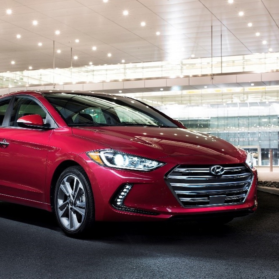 The 2018 Elantra Earns Highest Safety Rating by IIHS