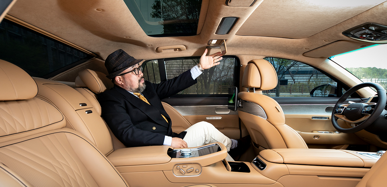 Dong-Hee Lee sitting in the First Class VIP seat
