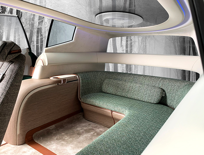 스위블링 라운지 체어와 벤치 시트가 배치된 현대차 세븐의 실내 모습