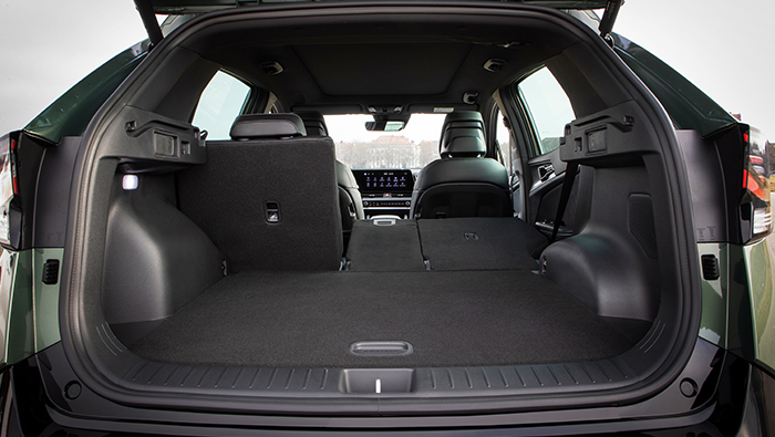 스포티지 PHEV의 적재 공간 모습