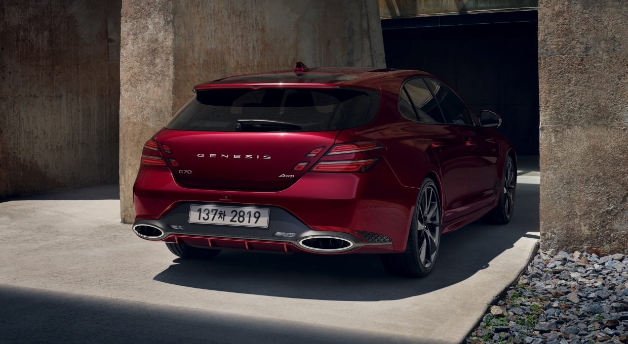 정차 중인 G70 슈팅 브레이크 스포츠 모델의 후측면부