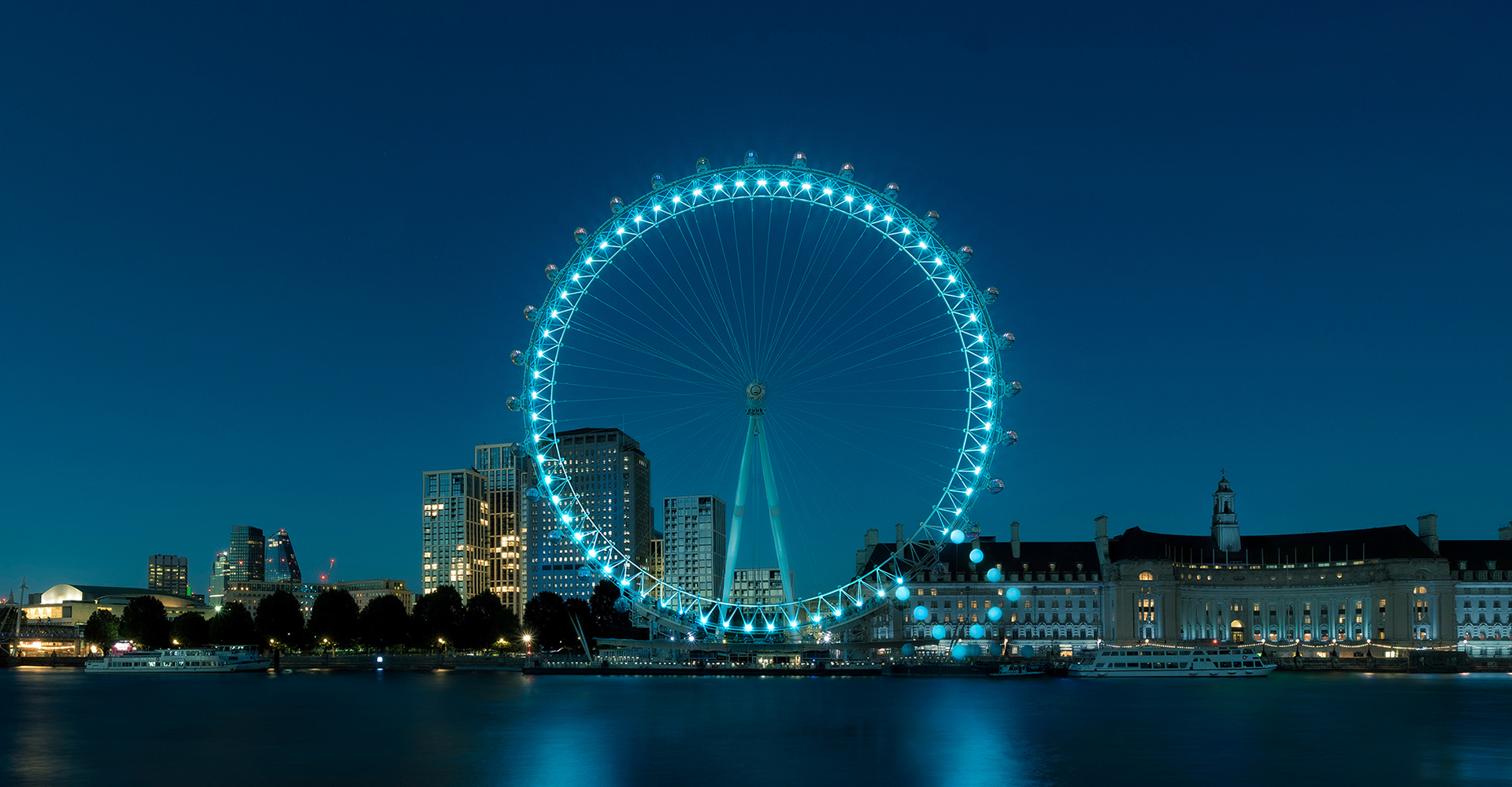 An image representing the launching campaign of the IONIQ brand based on London's iconic architecture