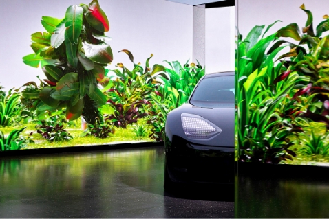 현대 모터스튜디오 스나얀 파크 내부의 전시 모습