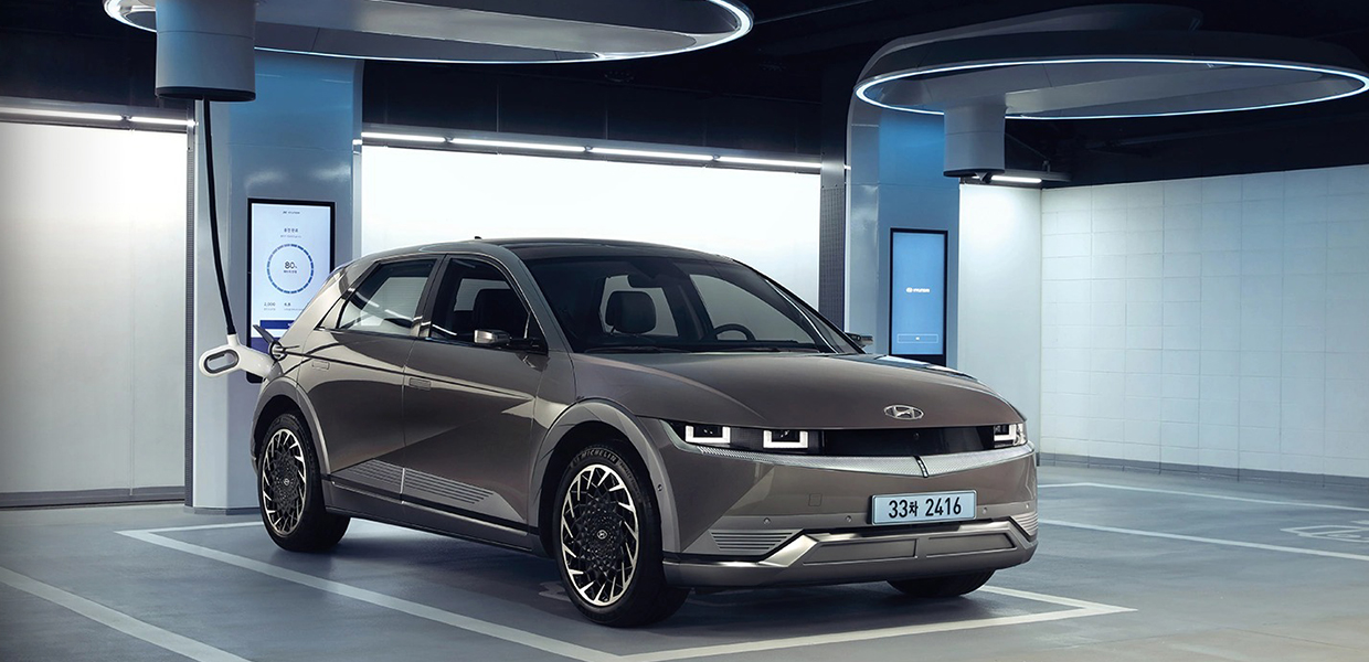Hyundai Ioniq 5 charging the battery at a dedicated charging station