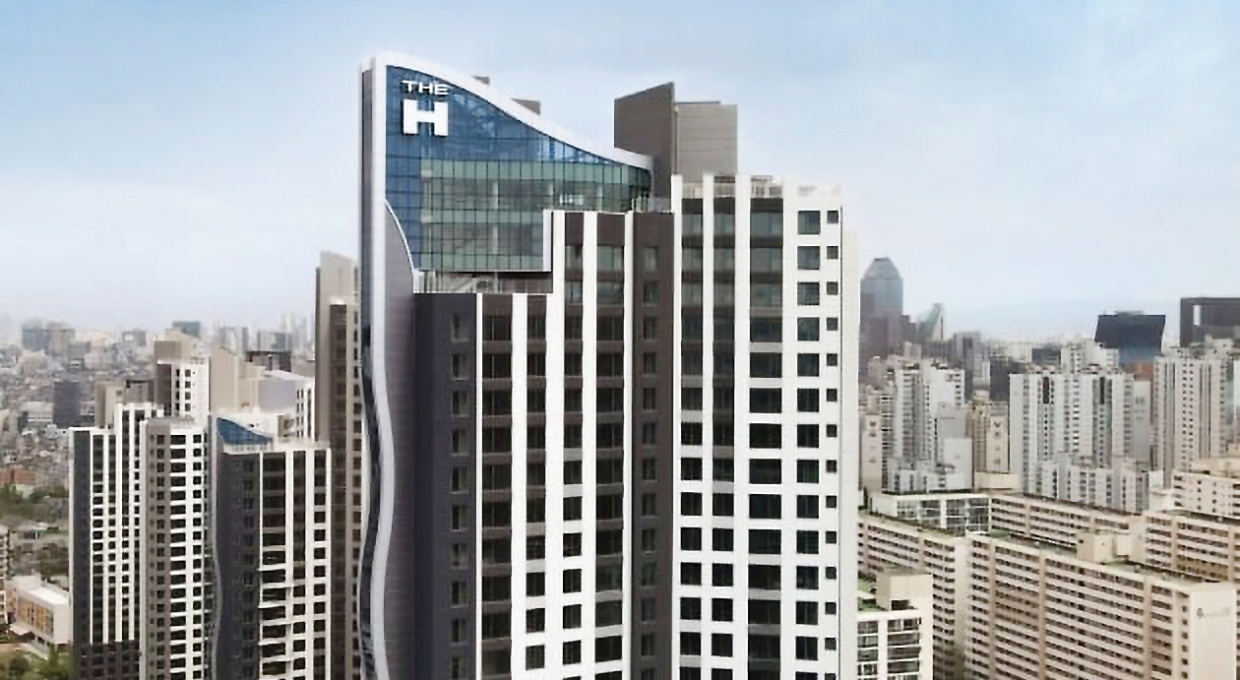 THE H 아파트 건물 상단부 모습