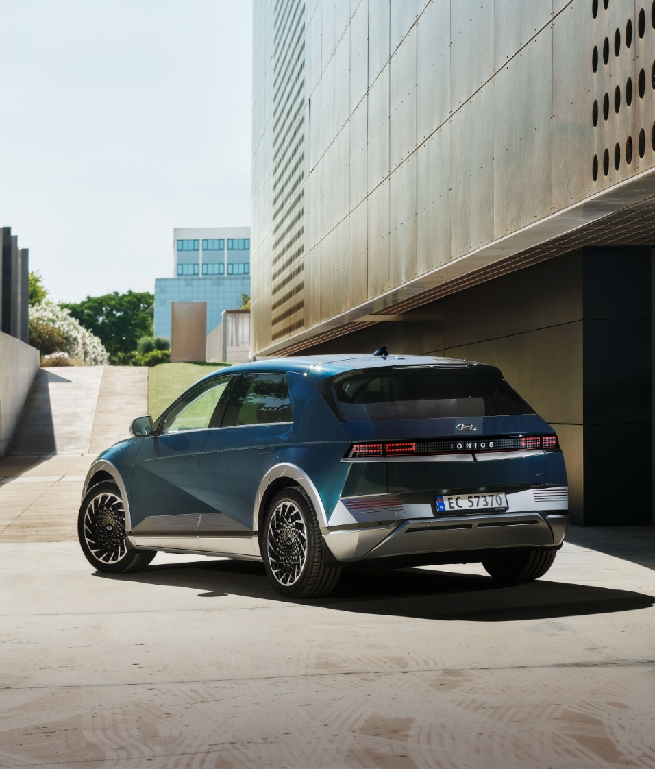 아이오닉 5의 뒷모습
