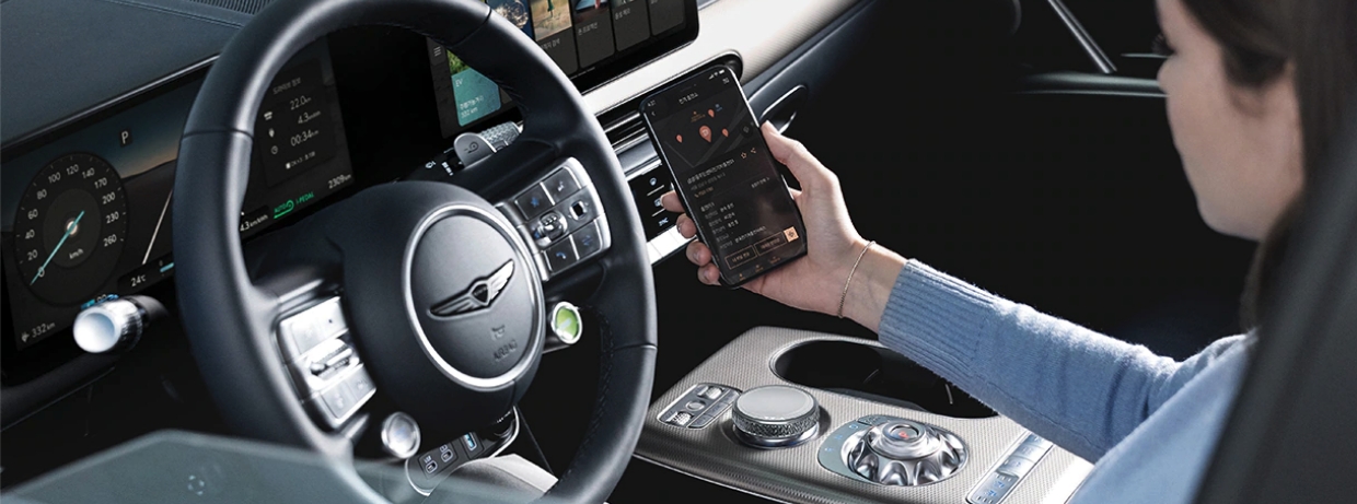 제네시스 GV60 운전석