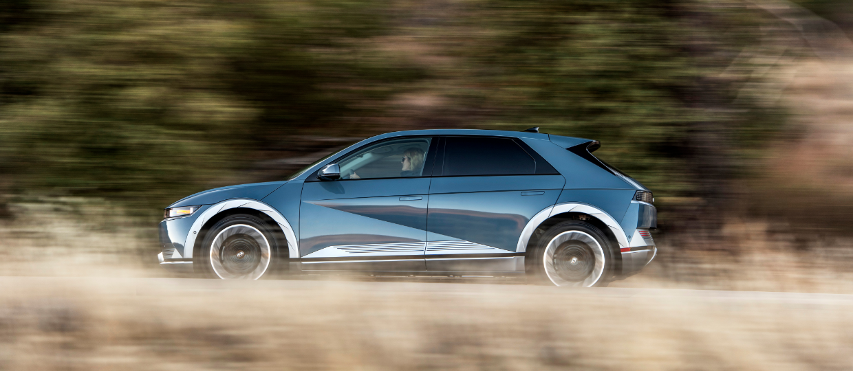 현대자동차 아이오닉 5의 주행 모습