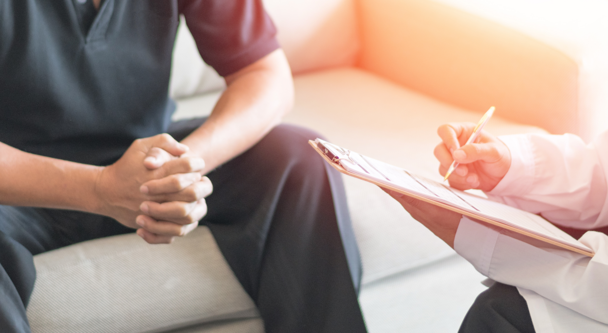 상담을 진행중인 모습