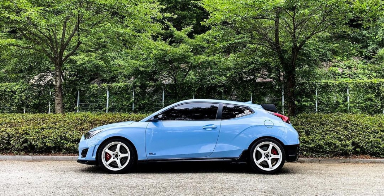 Side view of Veloster N taken by Jinyoung Lee