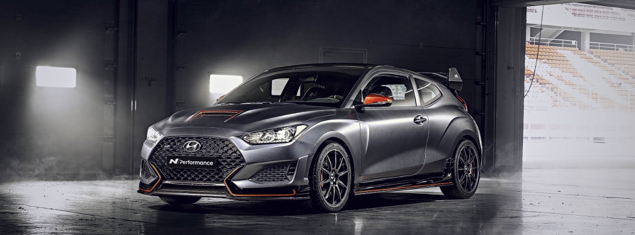 Front quarter view of Veloster N, taken by photographer Seongpil Min