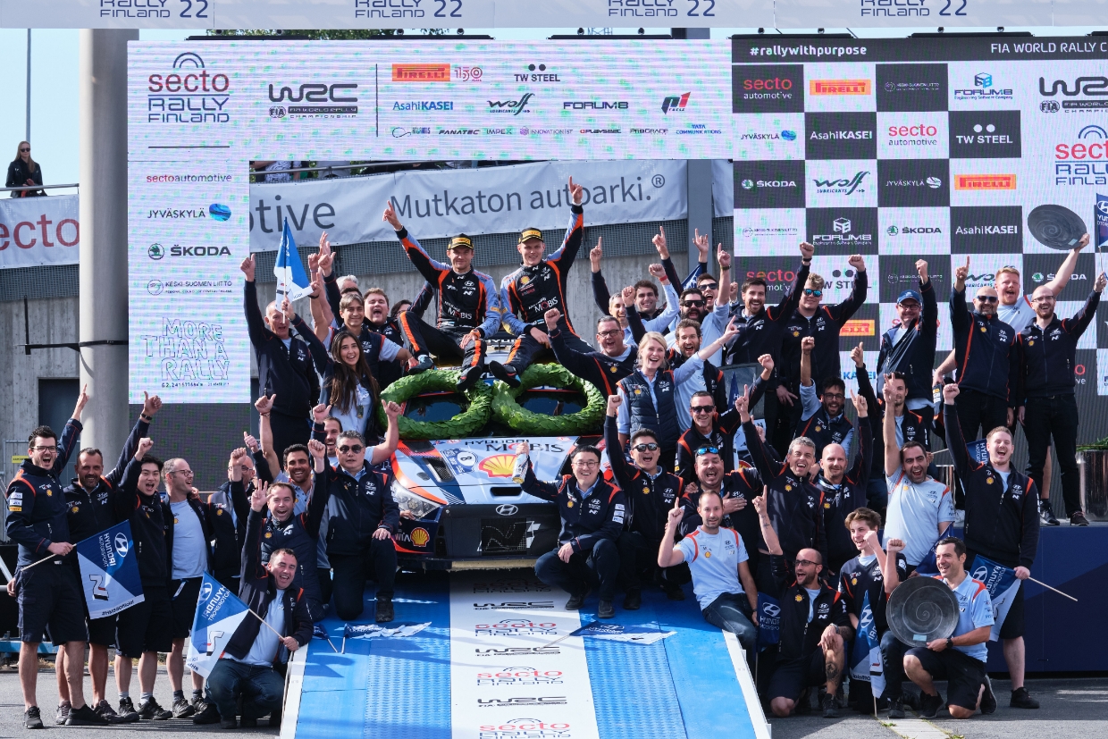 Hyundai Motorsport Team Cheers With Finnish Rally Cup in Their Arms