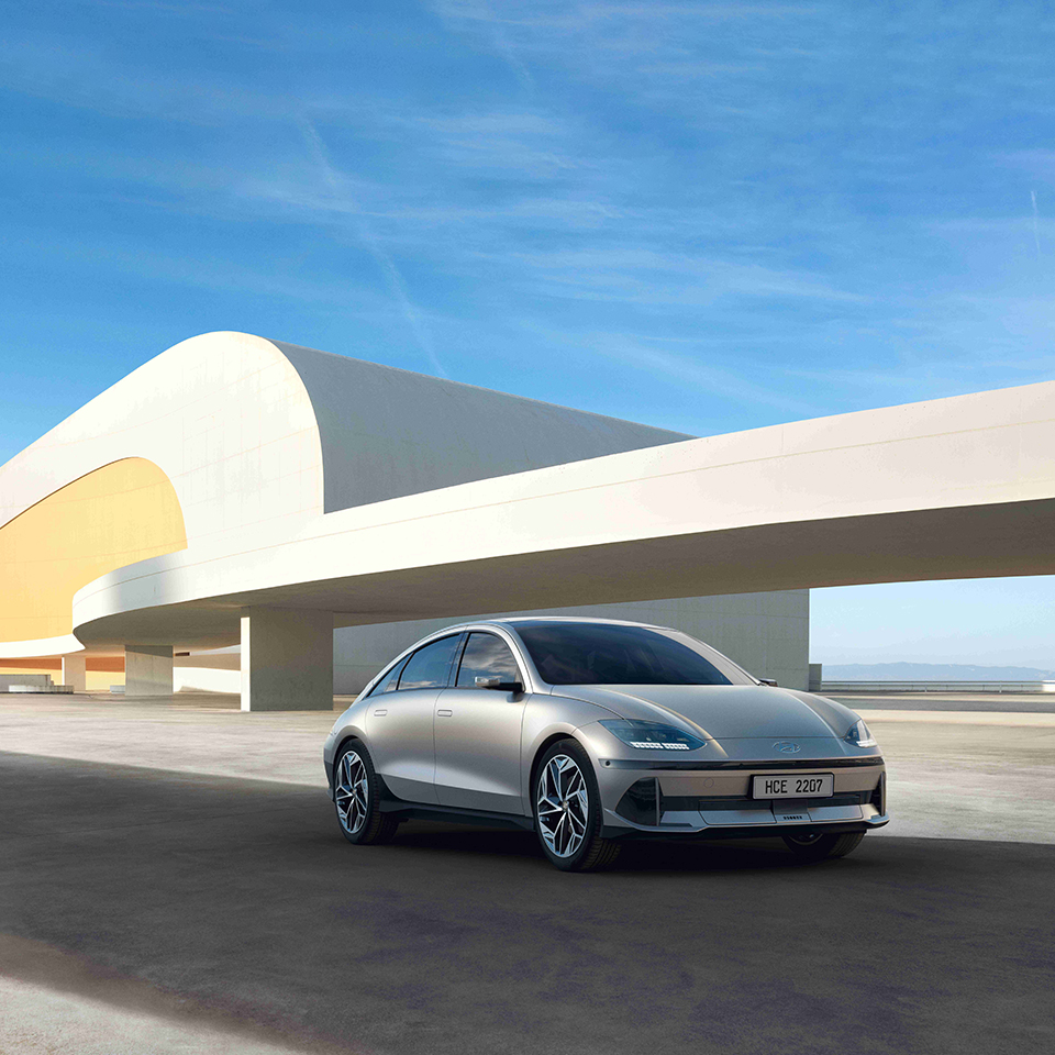 현대자동차 아이오닉 6의 정측면 모습