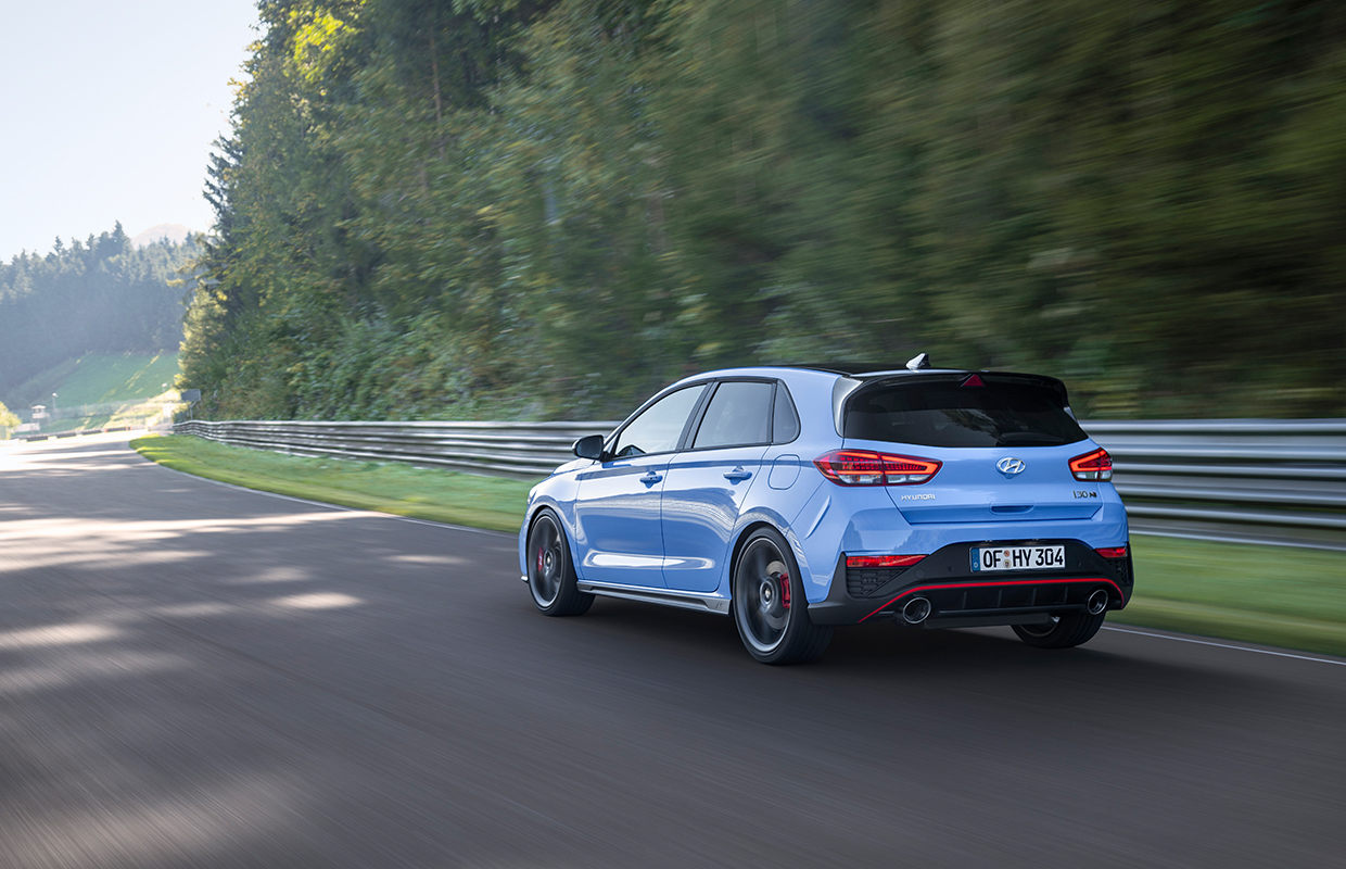현대차 i30 N의 주행 모습