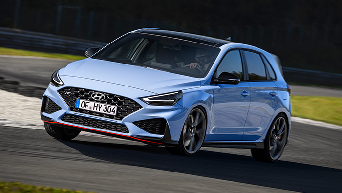 현대차 i30 N의 주행 모습